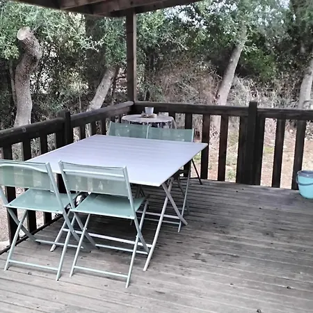 Confortable A Avec Terrasse Et Climatisation